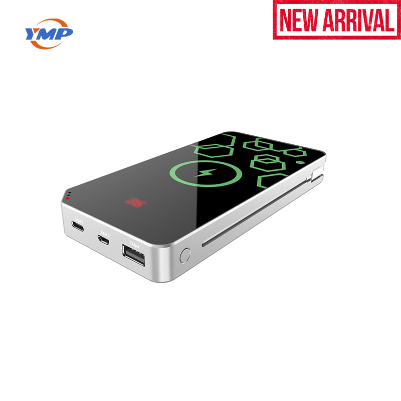 多接頭Qi無(wú)線(xiàn)充電寶大容量10000mA